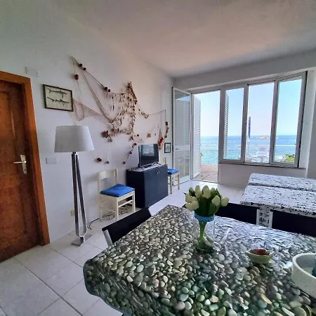 La Terrazza Sulle Ghiaie - Goelba Lejlighed *